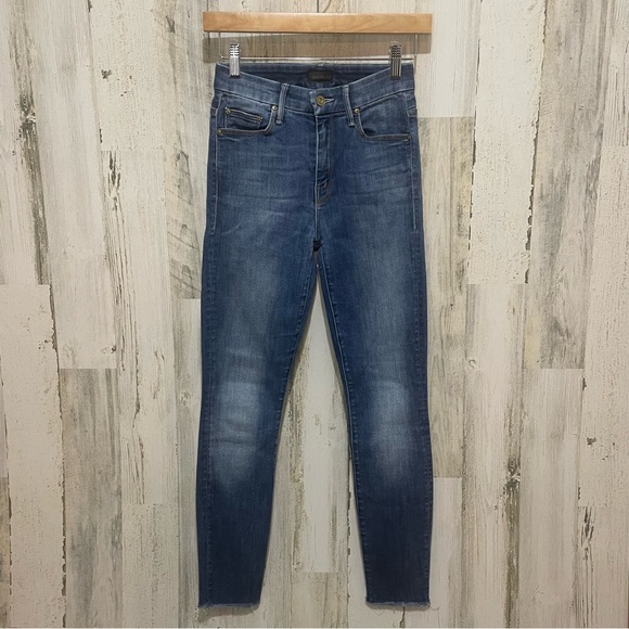 Mother High Waisted Looker Ankle Fray Jeans-Not Rough Enough Medium Wash size 24 - Picture 1 of 8